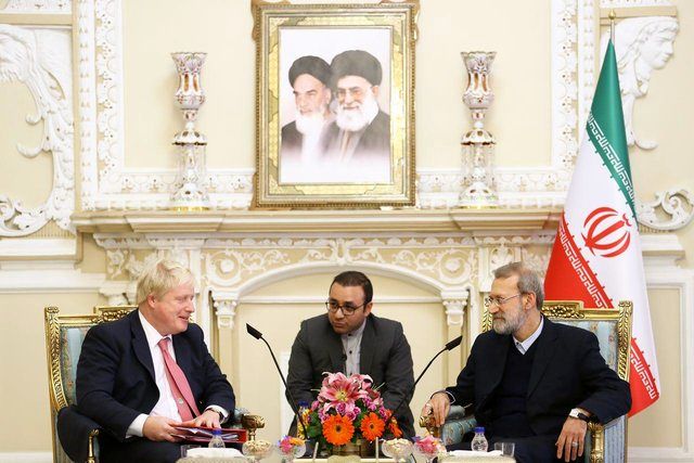 وزیر خارجه انگلیس با لاریجانی دیدار کرد