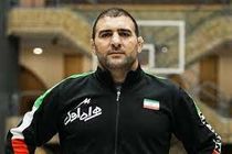احسان امینی مربی تیم ملی کشتی آزاد از این سمت استعفا کرد