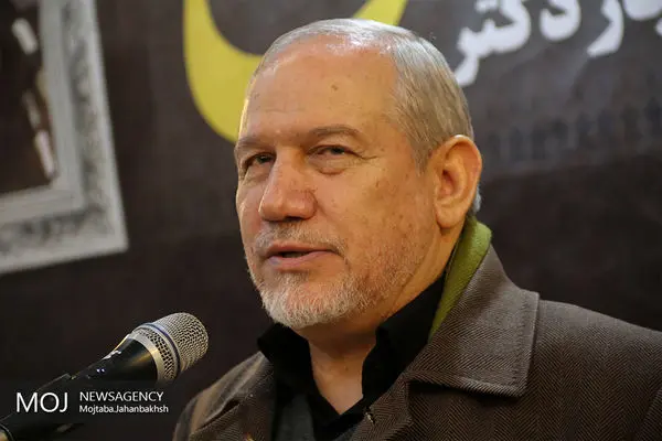 رهبر انقلاب شجاع، عدالت‌محور و ساده‌زیست هستند