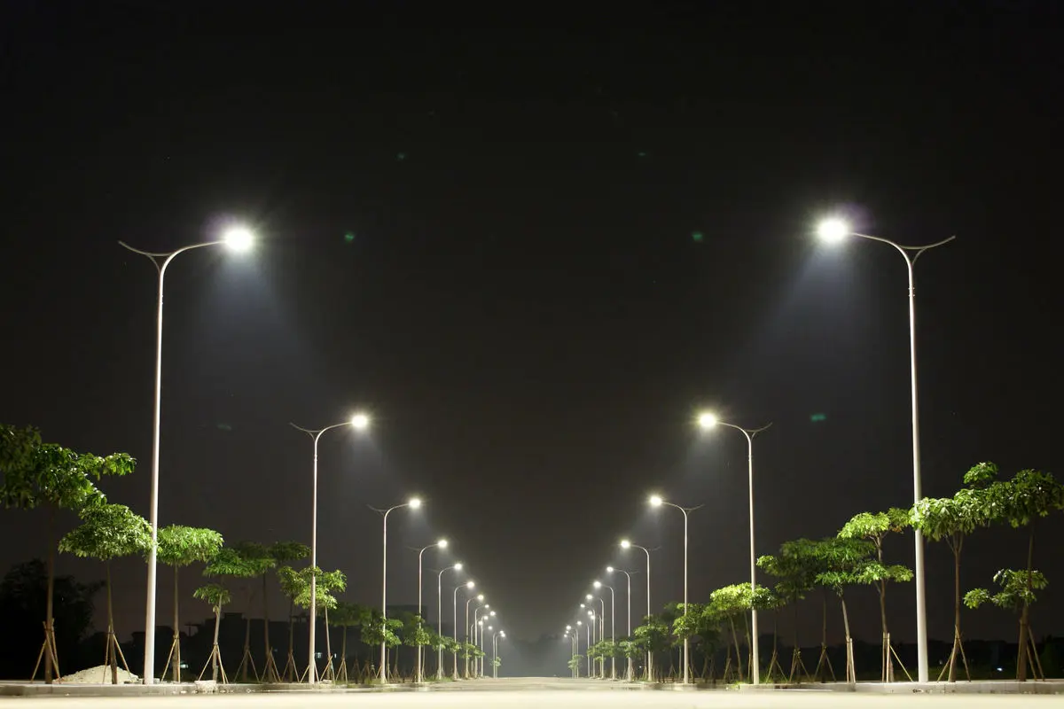 استفاده از ۳۰۰ هزار چراغهای کم مصرف LED در خراسان رضوی