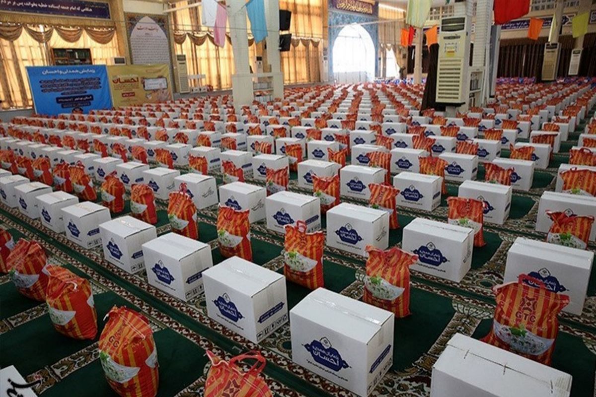 توزیع 300 بسته معیشتی در شهرستان شهرضا 