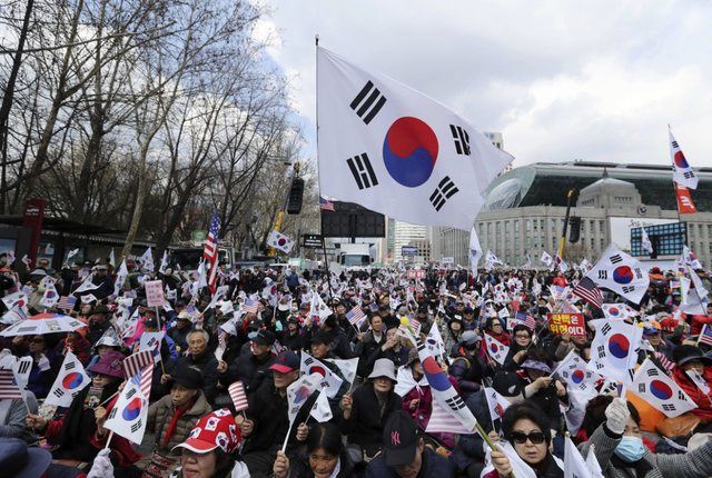تظاهرات حامیان "پارک گئون های" در سئول
