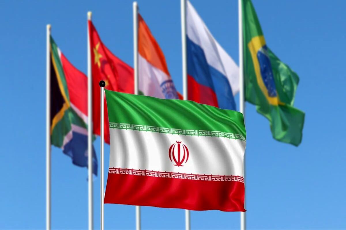 دیپلماسی قوی ایران اهرمی محکم در مقابل آمریکا است