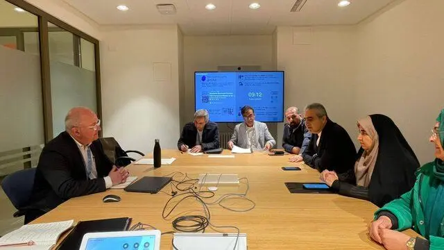 همه اقوام و مذاهب ایران تحت لوای هویتی ملی منسجم و متحد هستند