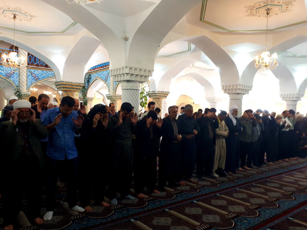 اقامه نماز عید فطر در کردستان