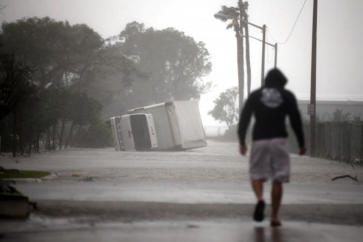 20 درصد از مشترکان آمریکایی پس از طوفان ایرما برق ندارند