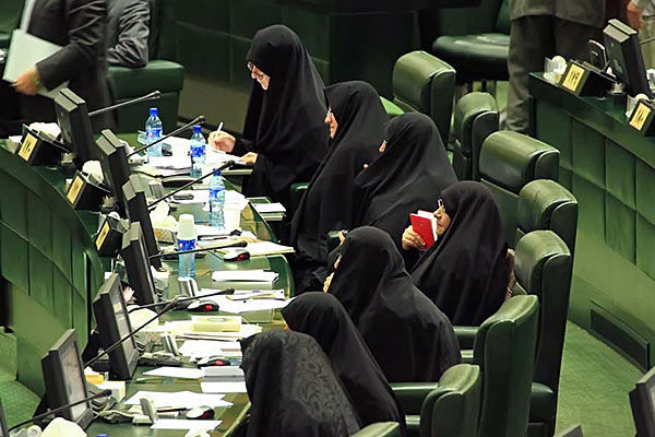 دولتمردان نگرش امام خمینی و مقام معظم رهبری را در مورد زنان درک نکرده اند