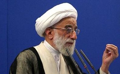 سیاست مداران غربی نتوانستند سیاست های امام خمینی را  بشکنند
