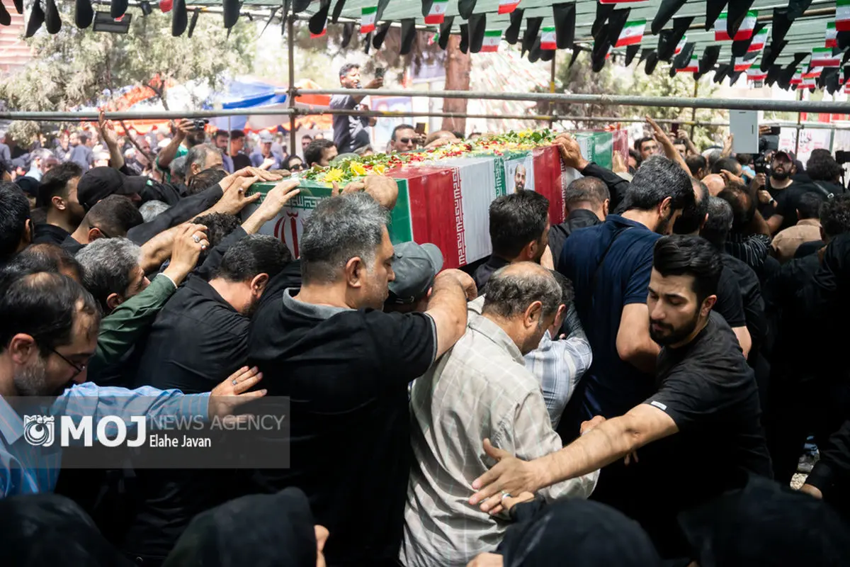 تشییع زوج شهید حملات اسرائیل در ‌سبزوار + فیلم