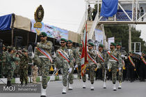 رژه یگان های نمونه ارتش در کرمانشاه