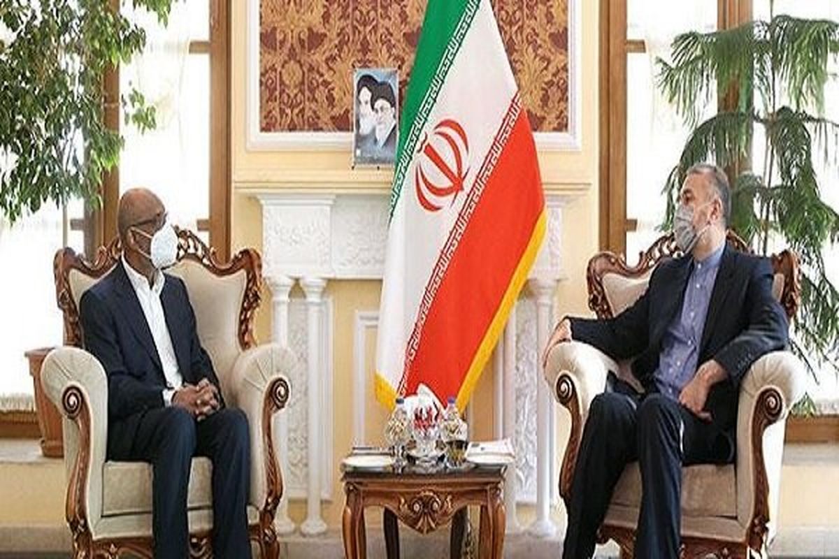 ایران همواره دست همکاری به سوی کشورهای دوست و همه همسایگان دراز کرده است