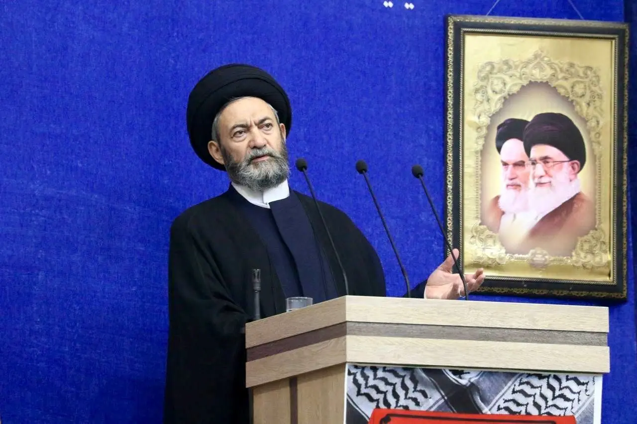 حفظ منافع زمانی ممکن است که با اقتدار در برابر تهدیدها بایستیم