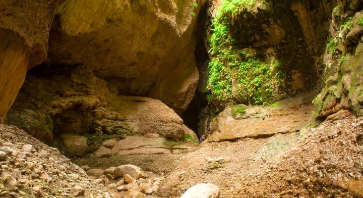 ایجاد یک دهنه پل در مسیر گردشگری تنگه آبی زینگان مهران ایلام