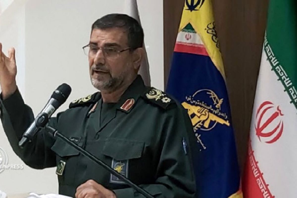 سردار تنگسیری نسبت به فروش نفت سرقتی ایران توسط آمریکا هشدار  داد