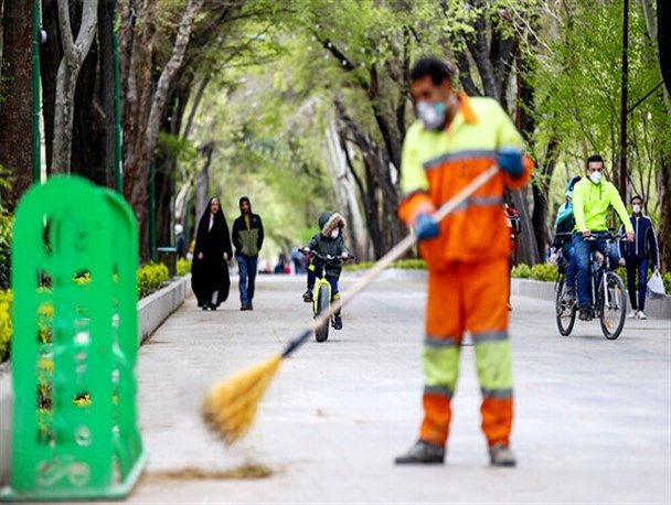 توزیع ١٠ هزار ماسک بین پاکبانان شهرداری منطقه دو بندرعباس