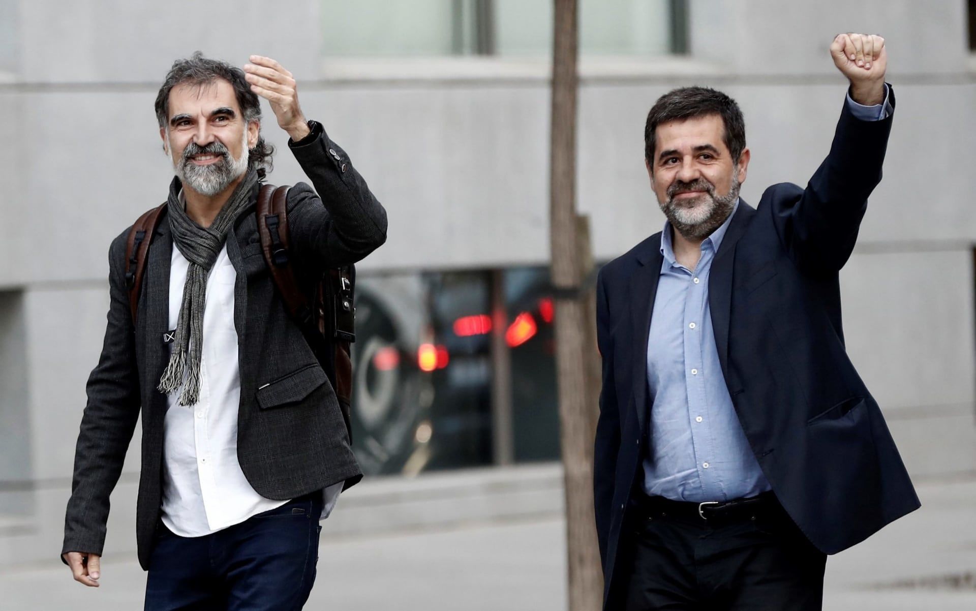 حکم بازداشت دو نفر از رهبران جدایی طلب توسط دادگاه اسپانیا صادر شد