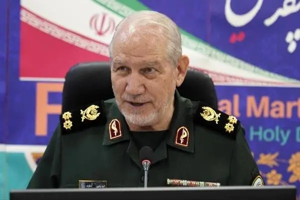 رهبری امام خمینی (ره) و حضرت آیت‌الله خامنه‌ای دو جلوه از زعامت الهی و اقتدار امت اسلامی است