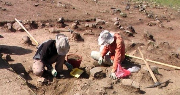 کشف سکونتگاه تاریخی دوره اشکانی در روستای سرچاهان هرمزگان