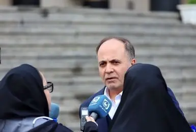 وزیر جهاد کشاورزی از وجود ۳.۵ میلیون تن نهاده دامی در بندر امام خبر داد