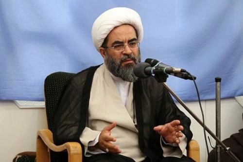 امروزه شاعران آئینی کشور هنر خود را در مسیر دفاع از مکتب اهل بیت(ع) به کار گرفته‌‎اند