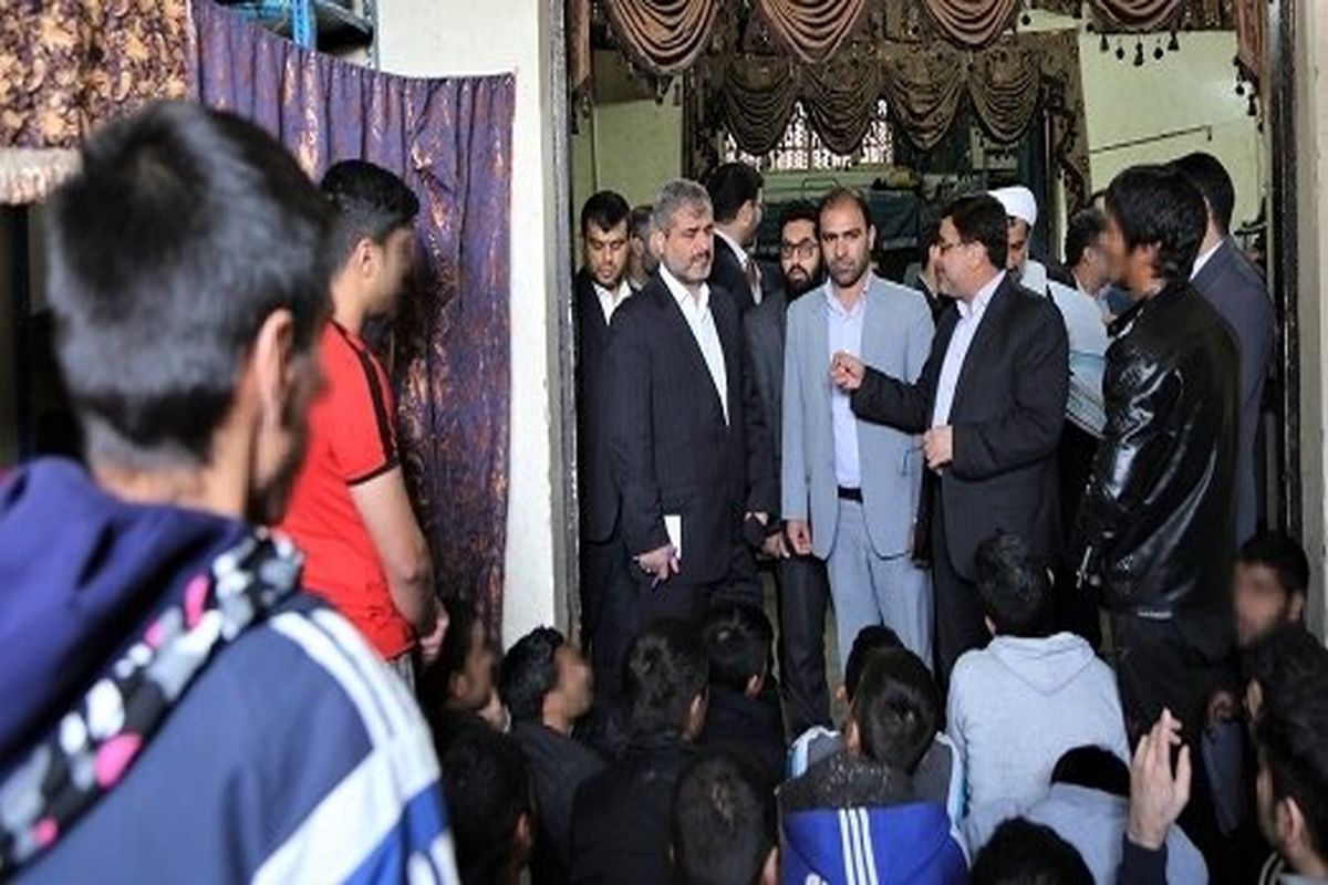 بازدید سرزده القاصی از زندان تهران بزرگ / صدور دستور آزادی ۱۷۰ زندانی