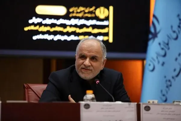 بهره‌مندی از نظرات اساتید و نخبگان، نقش مؤثری در ارتقای جایگاه وکالت و توسعه ارتباطات بین‌المللی ایفا می‌کند