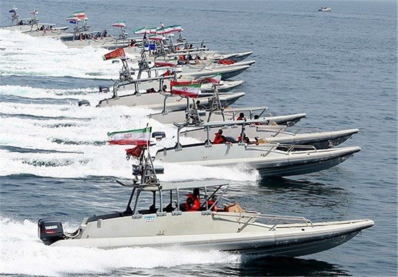 آغاز رزمایش نیروی دریایی سپاه در دفاع مستحکم از جزایر ایرانی خلیج فارس 