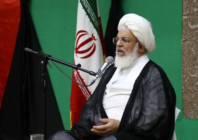 تابع سیاست رهبری در مذاکره هستیم/محاسبات غلط آمریکایی‌ها در مورد ملت ایران