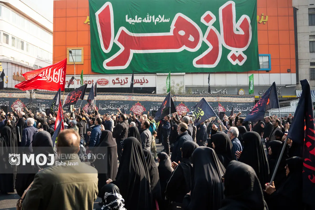 مراسم عزاداری سالروز شهادت حضرت فاطمه زهرا (س) در میدان هفت تیر