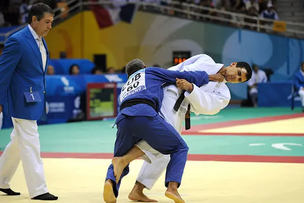 علی نوایی در وزن به‌اضافه ۹۵ کیلوگرم قزاقستان درخشید