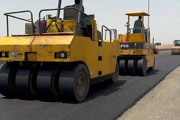 بهسازی و روکش آسفالت ۴۵ کیلومتر از محور قدیم قزوین - رشت پس از توقف چندساله