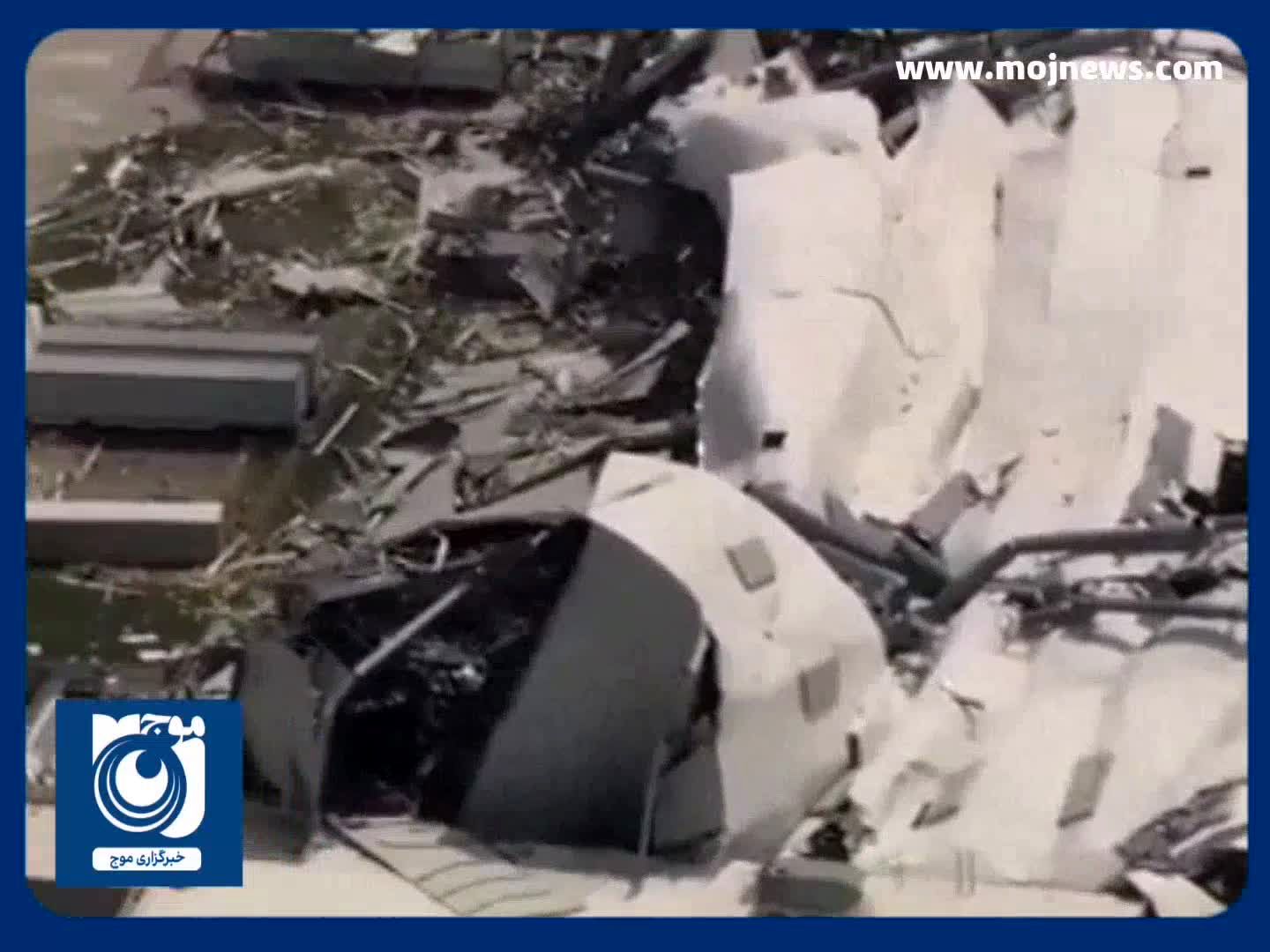 گردباد، ساختمان کارخانه داروسازی فایزر آمریکا را ویران کرد + فیلم