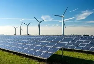 پیشرفت ۱۵ درصدی نیروگاه‌های خورشیدی هرمزگان/هدف‌گذاری تولید ۱۱۰ مگاوات برق تا پایان ۱۴۰۵