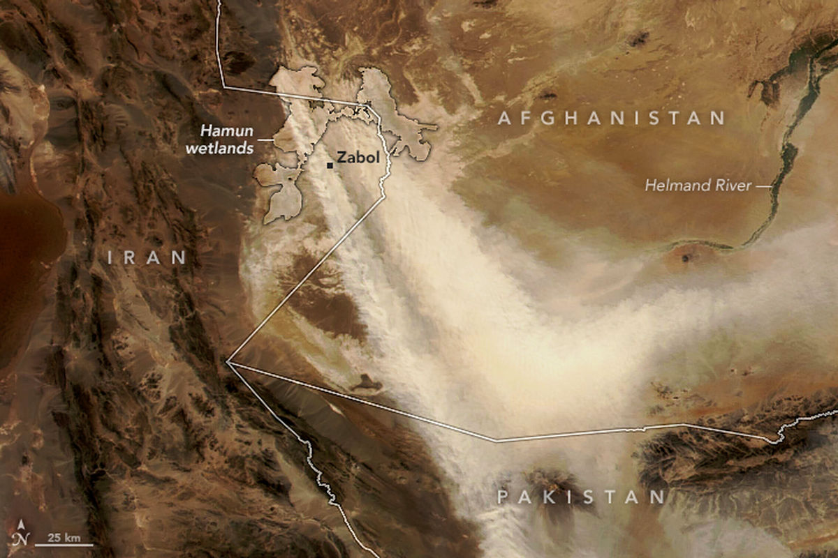  تصویر ماهواره‌ای «رصدخانه زمین ناسا» از توفان گرد و غبار سیستان