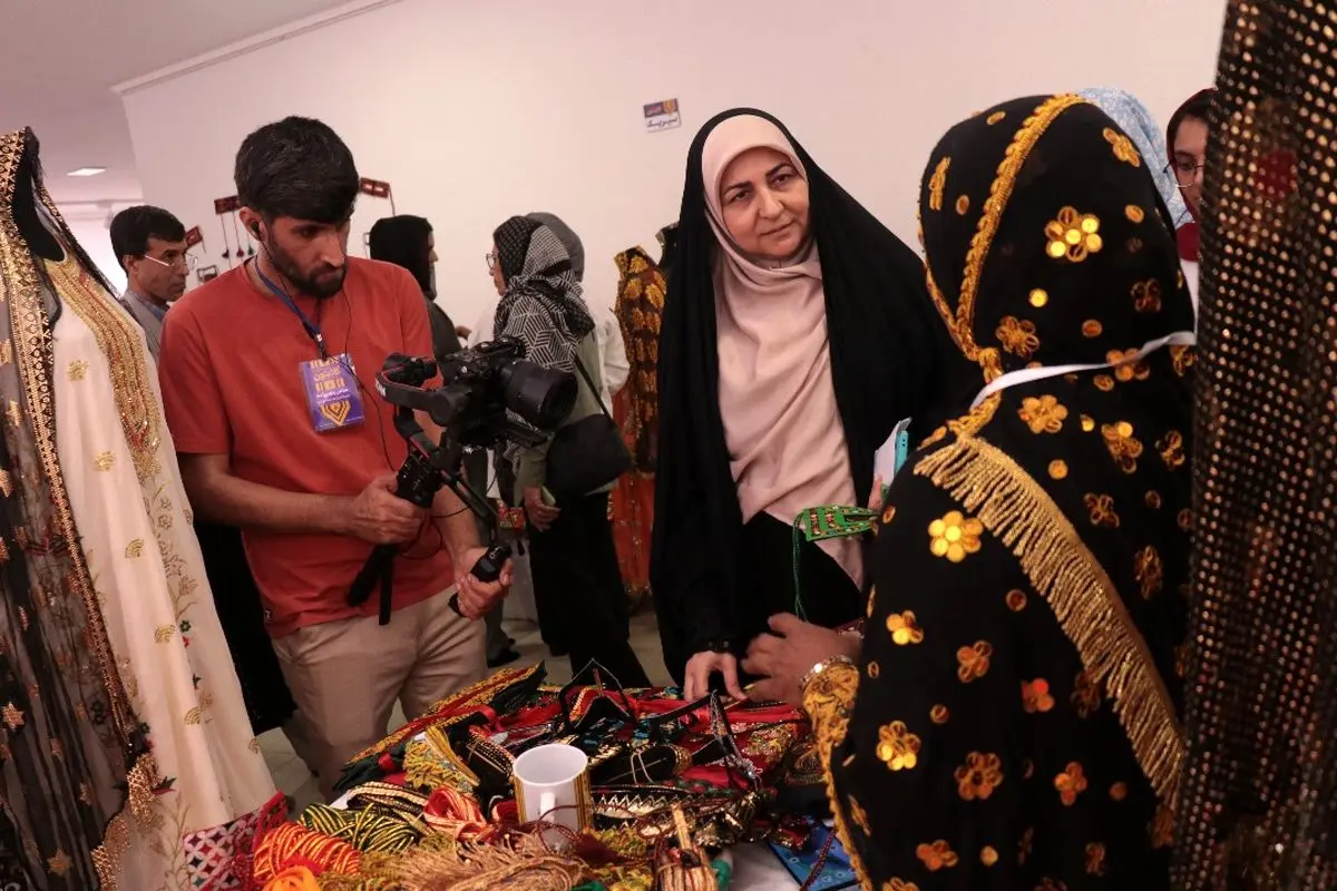 «گلابتون»، جادوی رنگ و اصالت در هرمزگان