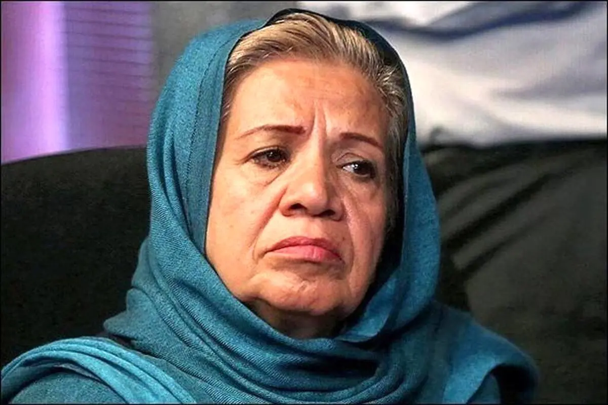 عکسی از خانواده گیتی معینی غوغا کرد / کی فکرشو میکرد گیتی معینی خانواده به این سانتال مانتالی داشته باشه