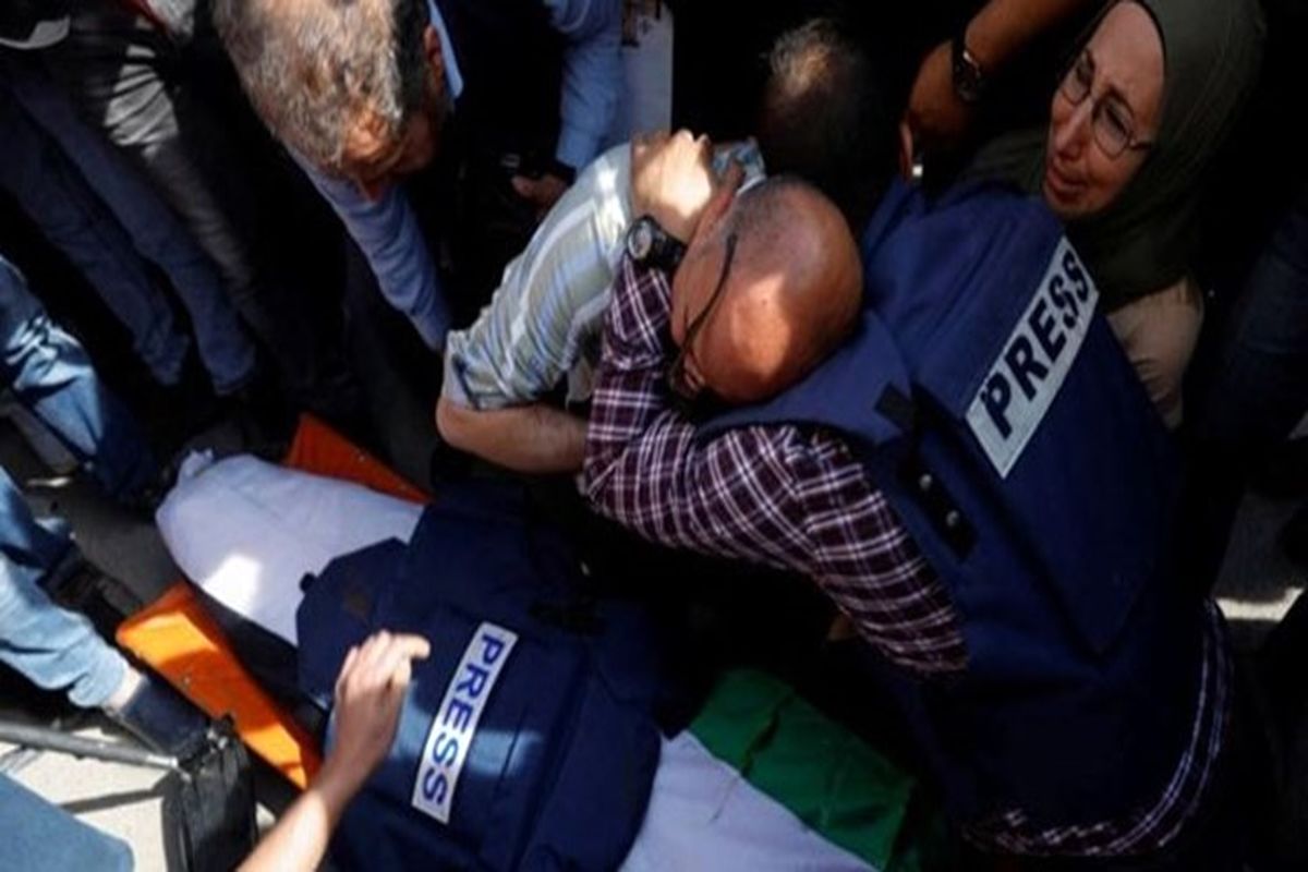 شمار خبرنگاران شهید غزه به ۱۴۰ نفر رسید! تیتر شما چیست؟