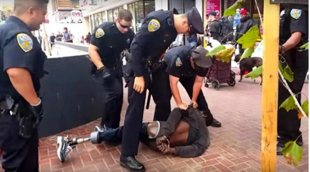 خشونت پلیس آمریکا علیه معترضان به نژاد پرستی