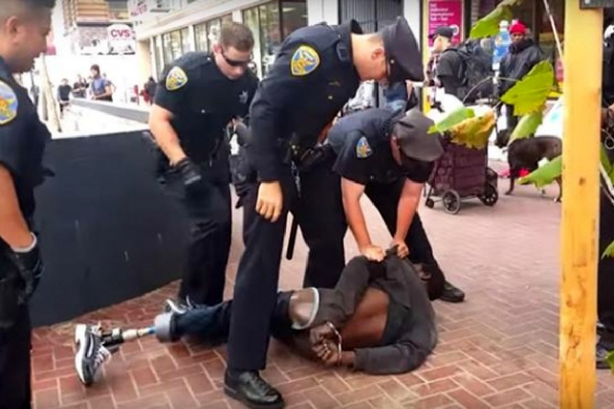 خشونت پلیس آمریکا علیه معترضان به نژاد پرستی
