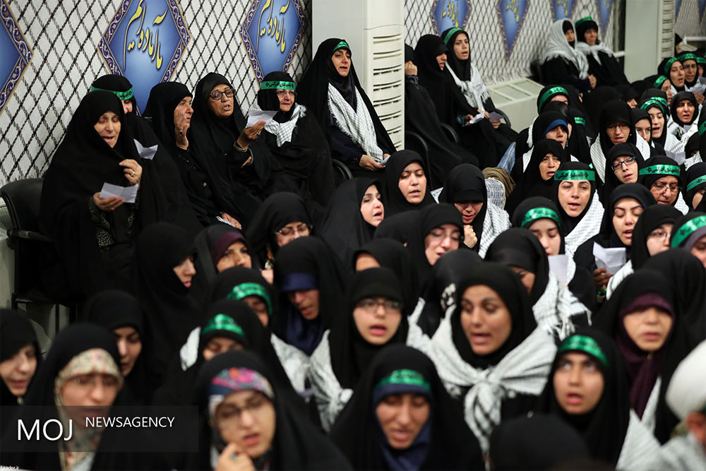 بسیجیان تهران در حرم مطهر امام خمینی اجتماع کردند