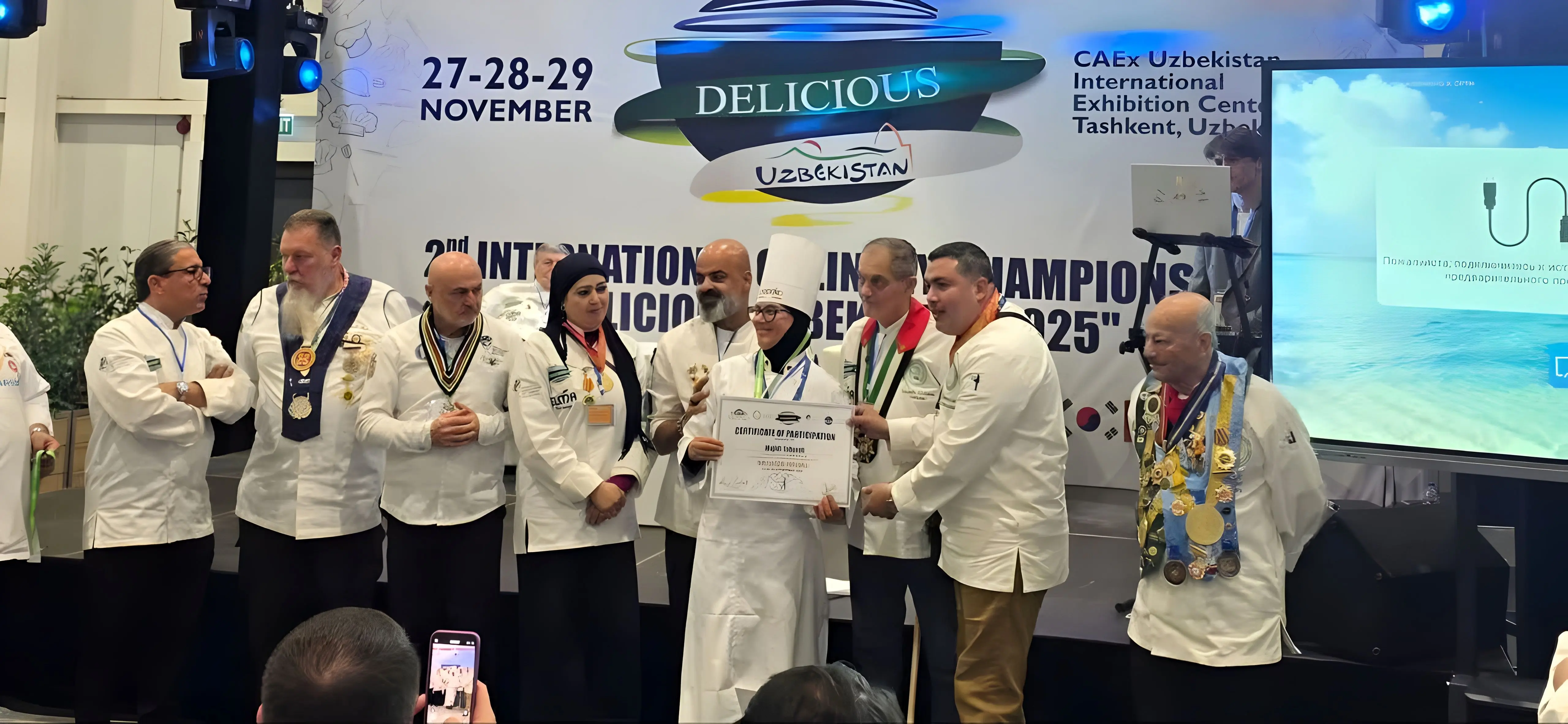 افتخارآفرینی بانوی فسای در جشنواره بین‌المللی «Delicious Uzbekistan 2025»