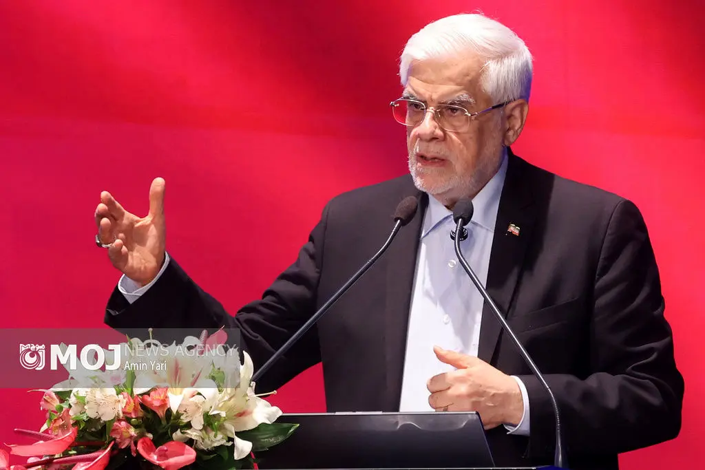 عارف بر گسترش شفافیت و سلامت اداری کشور تأکید کرد