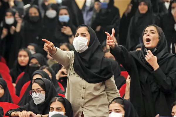 آزادی بیان یا آشوب روانی؟/ خط قرمزی که قانون تعیین می‌کند