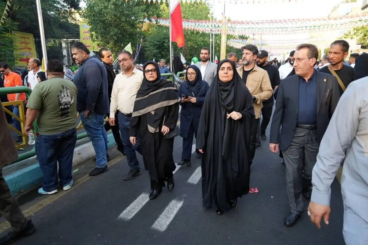 وزیر راه و شهرسازی در راهپیمایی کیلومتری غدیر حضور یافت