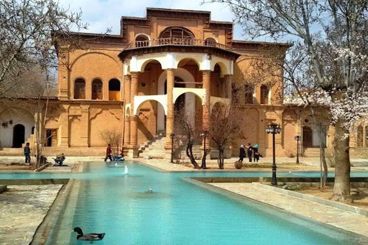 سرمایه گذاران نسبت مرمت بناهای تاریخی توجه ویژهای داشته باشند