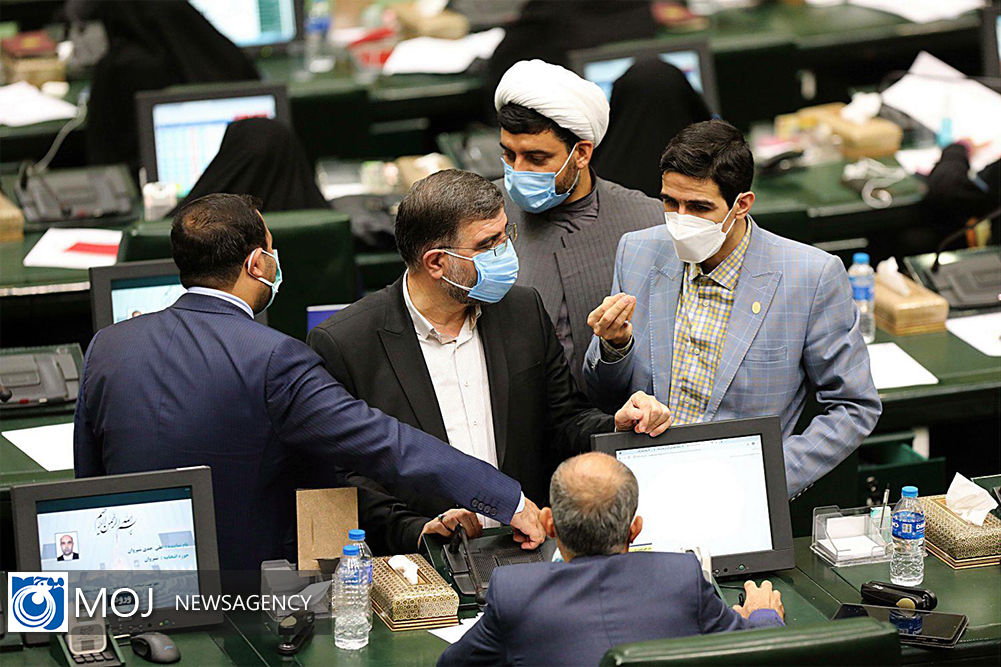 نمایندگان با تقاضای استعفای قاضی‌زاده‌هاشمی برای ریاست بنیاد شهید موافقت کردند