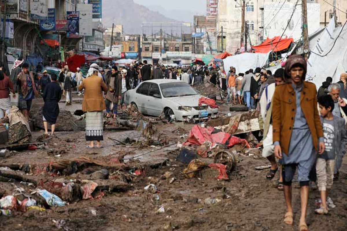 شهادت ۴ کودک یمنی بر اثر انفجار بمب خوشه‌ای ائتلاف سعودی