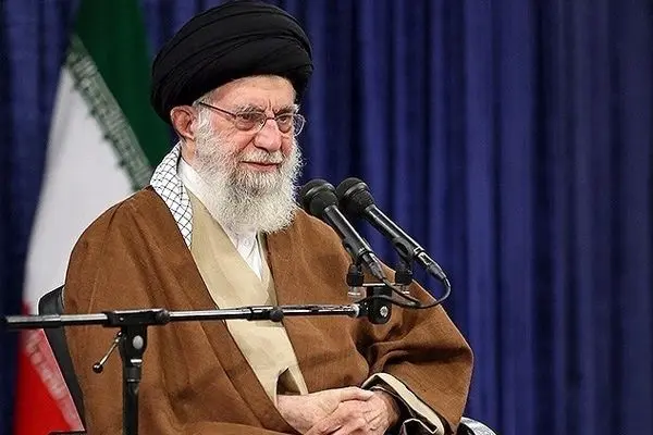 رهبر انقلاب با جمعی از معلمان دیدار می‌کنند
