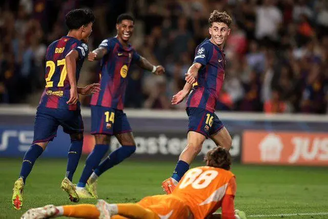 بارسلونا با برتری ۳ بر یک برابر الچه به تعقیب رئال ادامه داد