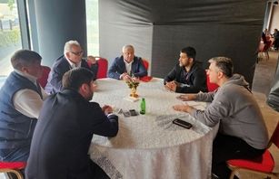 علیرضا دبیر با رئیس اتحادیه جهانی کشتی دیدار و گفتگو کرد